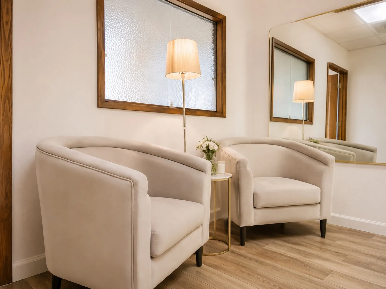 The welcoming client area at Uneka Facials in Lodi, California